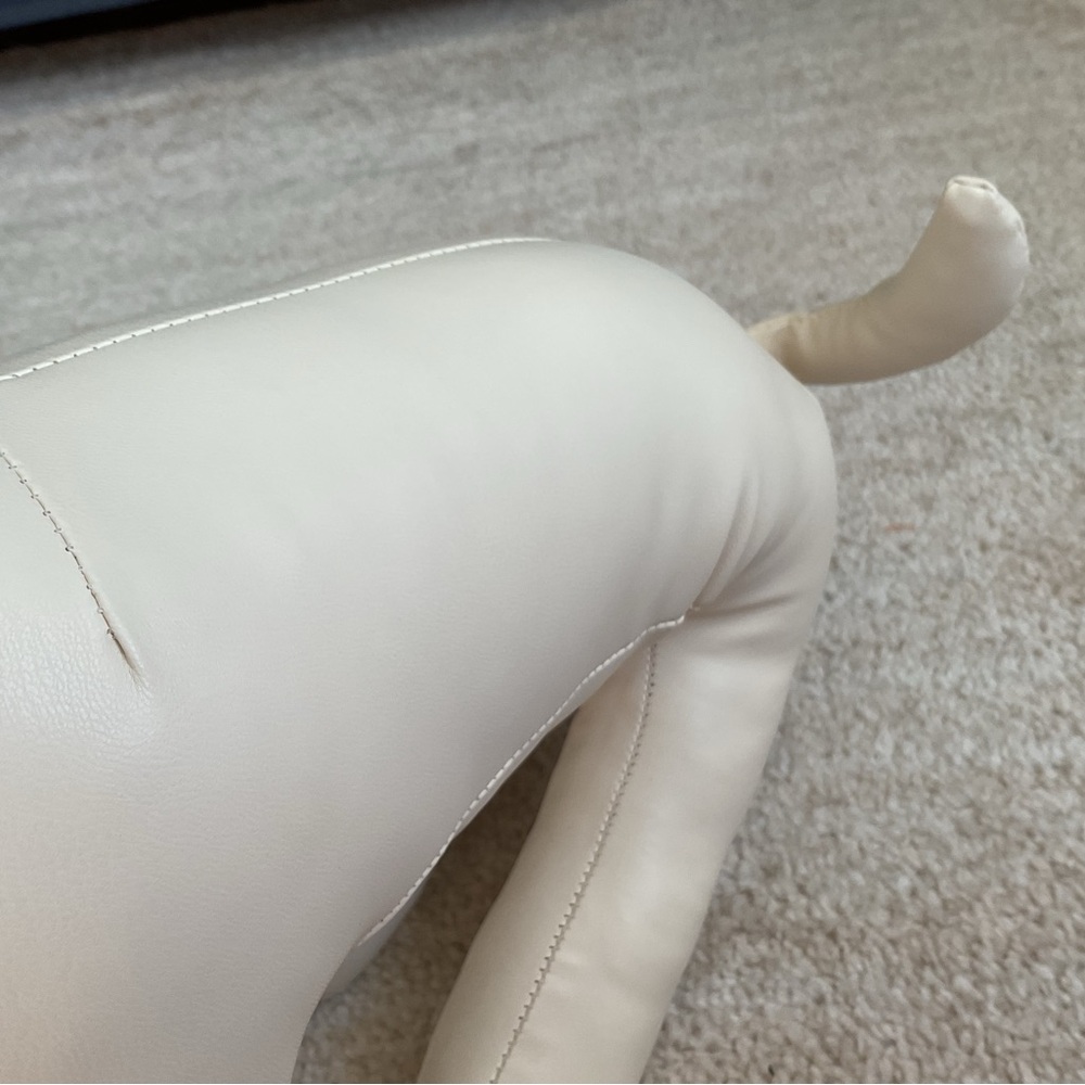 Sitting Dog Leather Dog Mannequin - Picture 5 of 5